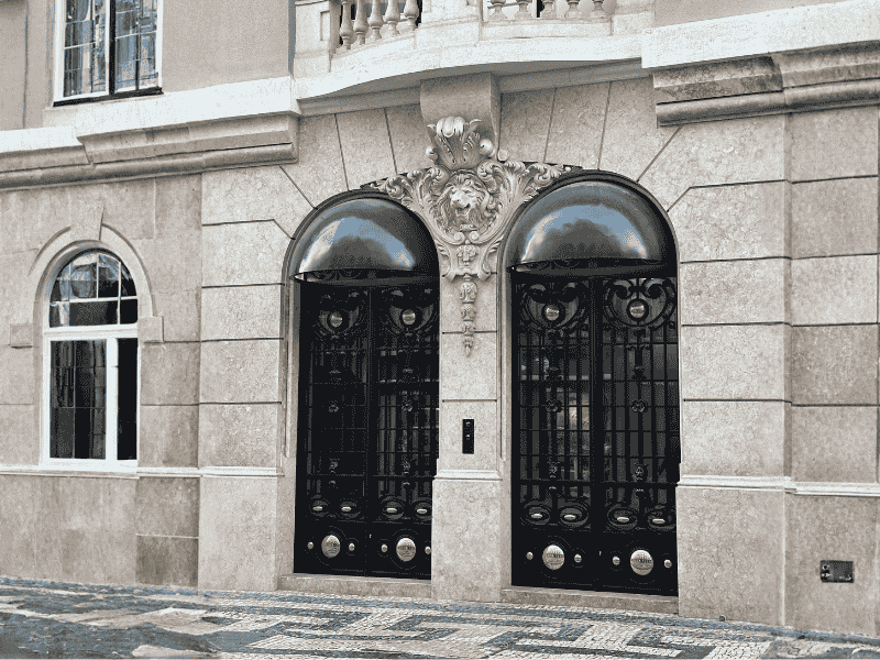 Conserto e Reparo de Portas de Ferro