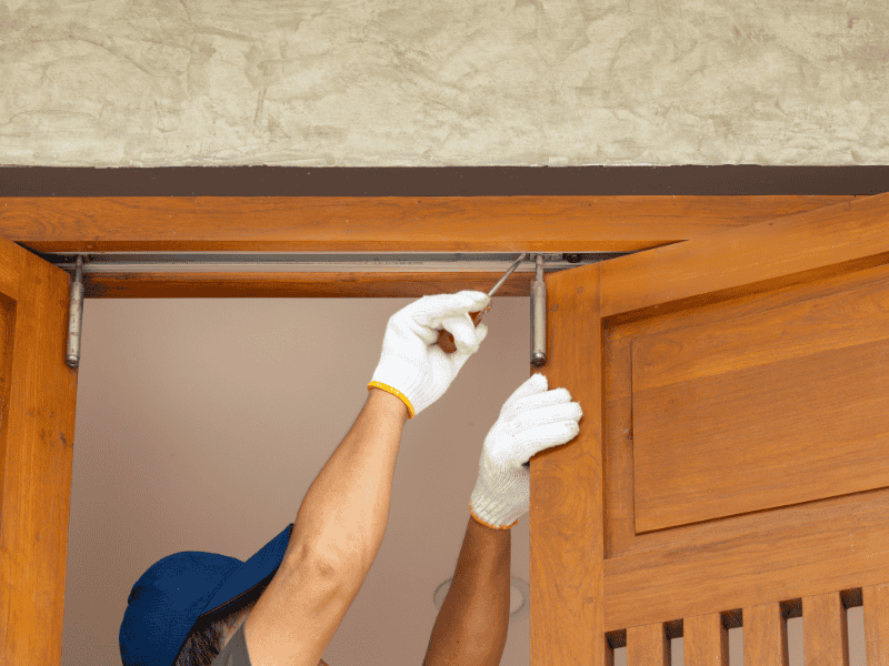 Instalação de Esquadrias de Madeira